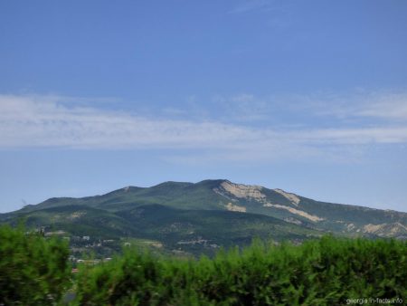 Горы на Военно Грузинской дороге