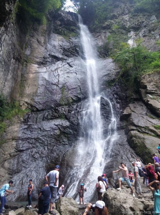 Любимый туристический объект   водопад Махунцети