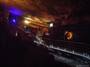Начало пещеры Сатаплия