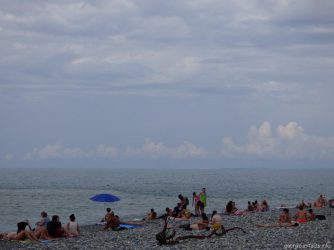 Пасмурная погода и пляжи во время нее в Батуми