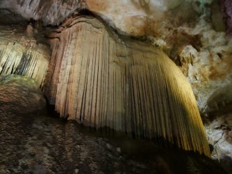 Пещера Кумистави достопримечательность Грузии