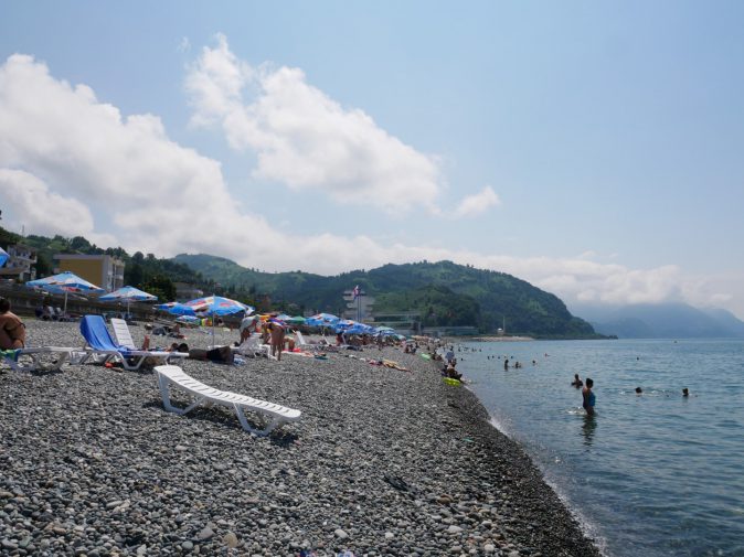 Популярный пляж Сарпи Грузия