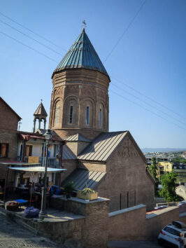 Церковь Нор Эчмиадзин по пути в Самебу
