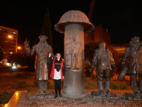 Тбилиси памятник Мимино