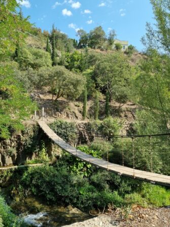 Верёвочный мостик в Тбилиси
