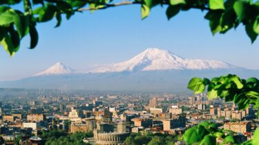Вид на гору Арарат из Еревана