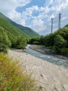 Слияние двух рек в Грузии
