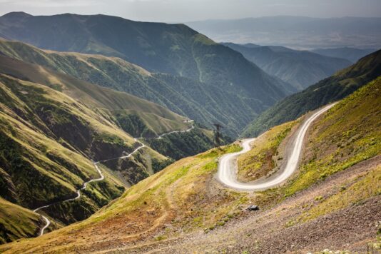 Дороги и горы в Тушетии