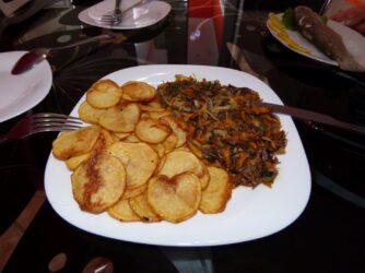 Еда в Ахалцихе  Бефстроганов