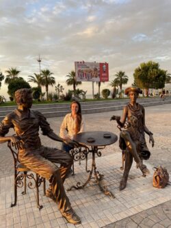 Набережная Батуми скульптуры и достопримечательности