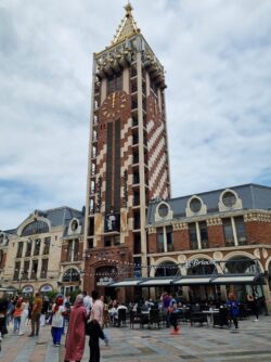 Площадь Пьяцца в Батуми, Грузия