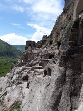 Вардзия внутри фото