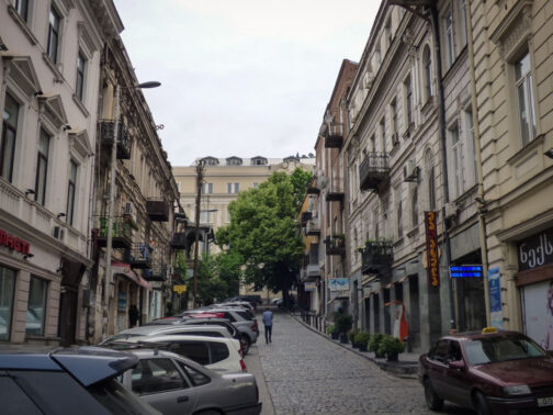 Боковая улочка в районе Руставели